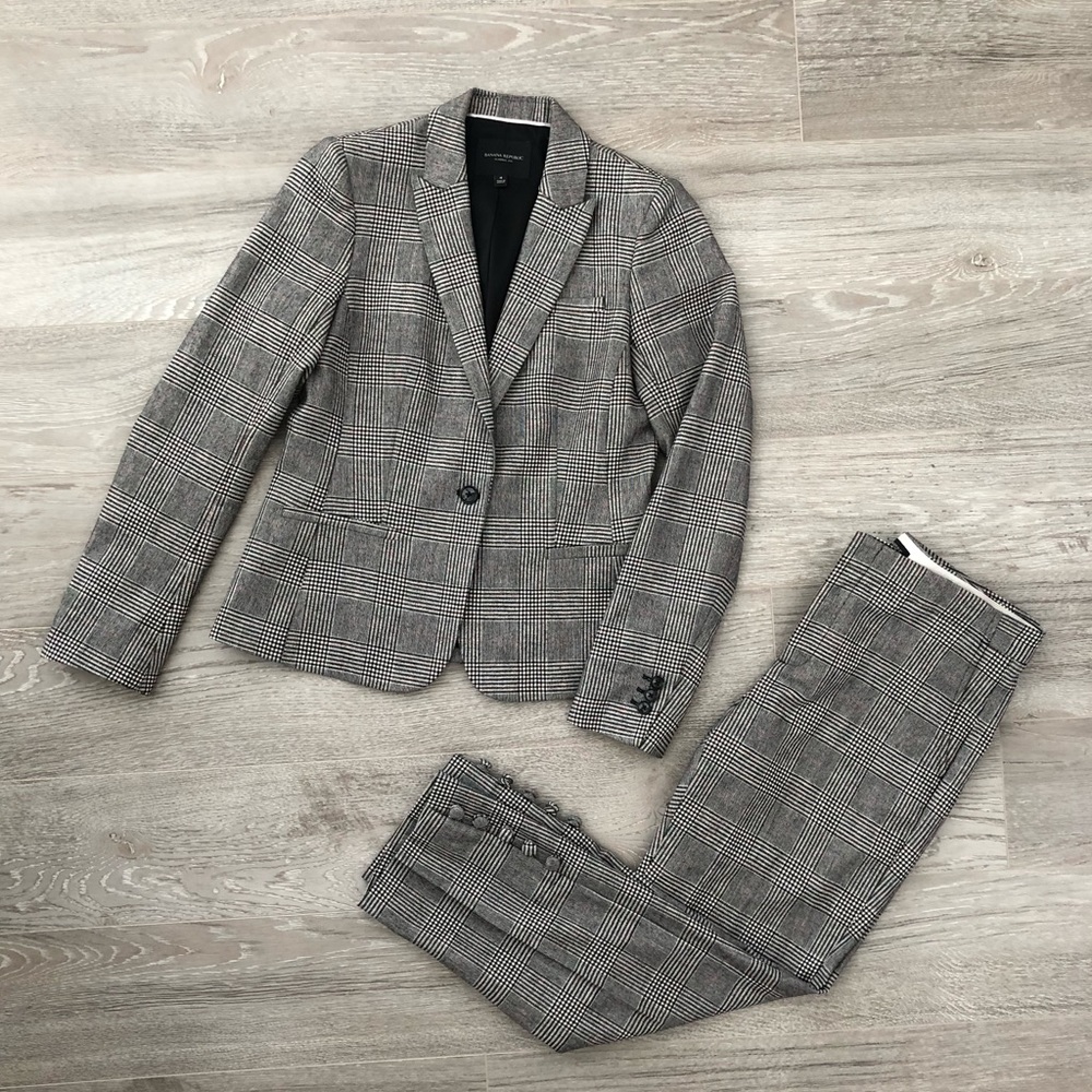 Banana Republic Matching Plaid Pantsuit